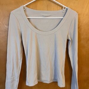 Old Navy Women's Light Beige Long Sleeve Tee